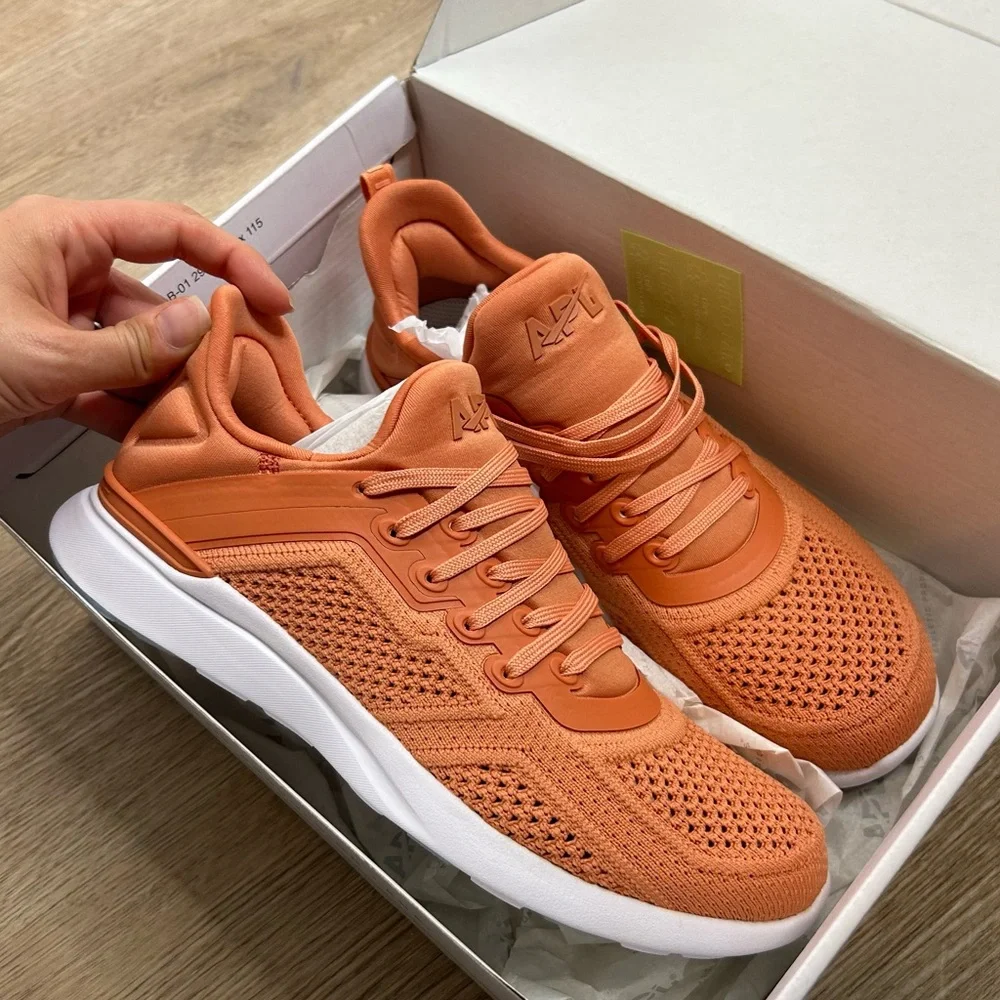 NEW APL Techloom Tracer Lace Up Sneaker in Terracotta White 7.5